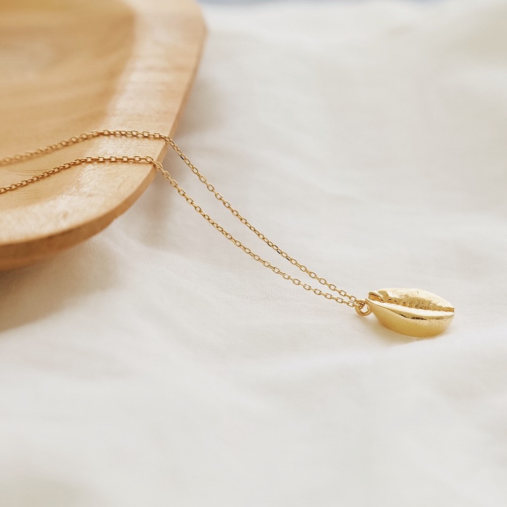 Cowrie Shell Necklace | 925 Silver - Picture 6 of 8